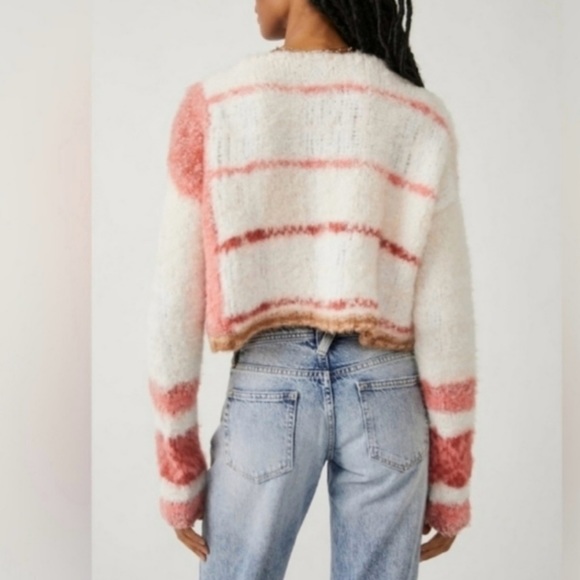 SOLD: NWT Free People Emerson Cropped Pullover knit Sweater in Champagne Dream - Picture 6 of 10